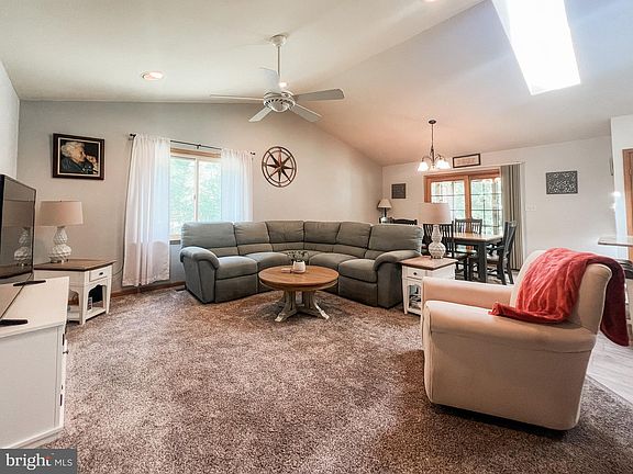 4th image of 23539 Holly Cir
