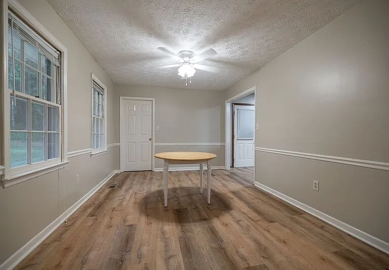 1151 Brookwood Dr — Photo 7
