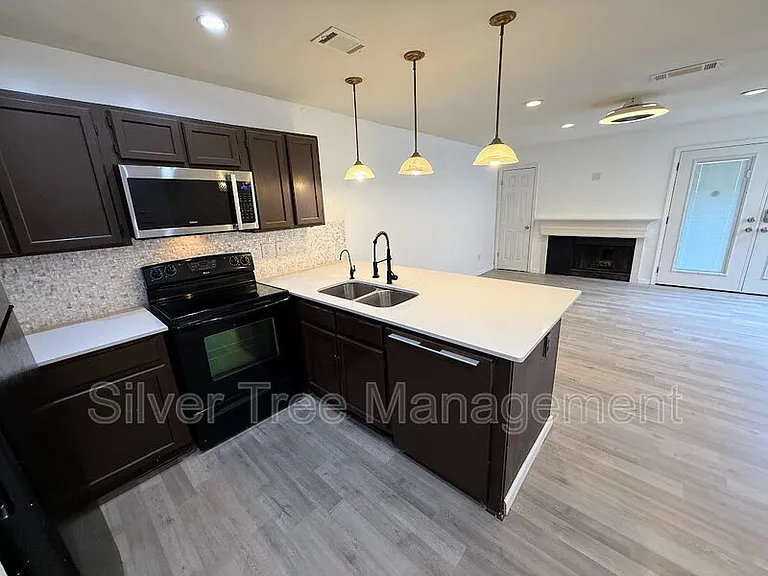 9835 Walnut St #102 — Photo 9