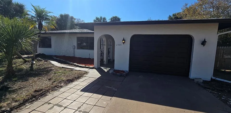 2395 Alda Ln