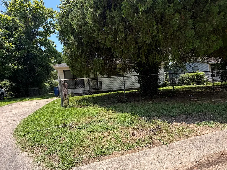 508 Ellen Dr — Photo 4