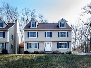 23 Prospect Hill St, Merrimac, MA 01860
