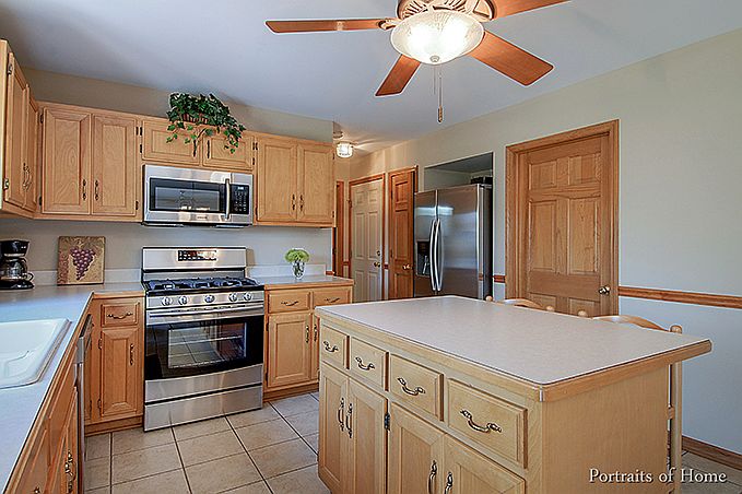 1st image of 2441 Glenford Dr