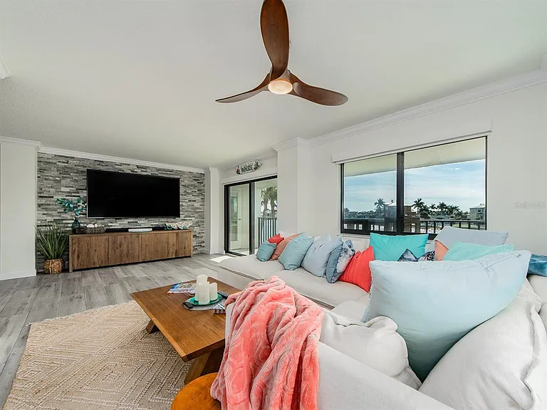 240 Sand Key Estates Dr #216 — Photo 5