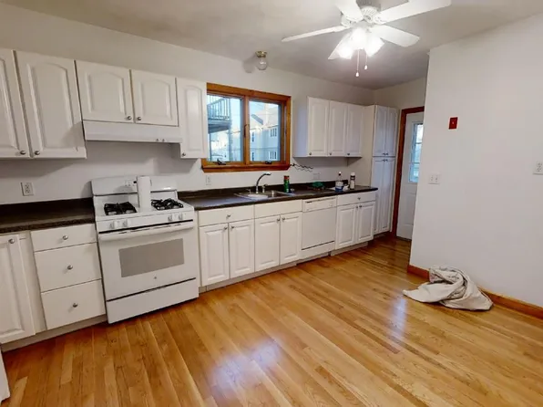 306 Fellsway W #1, Medford, MA 02155