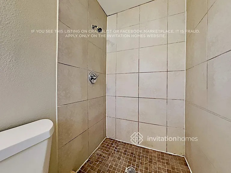 1032 Sunwood Ln — Photo 12