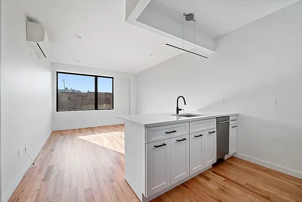 1950 Amsterdam Avenue #4A
