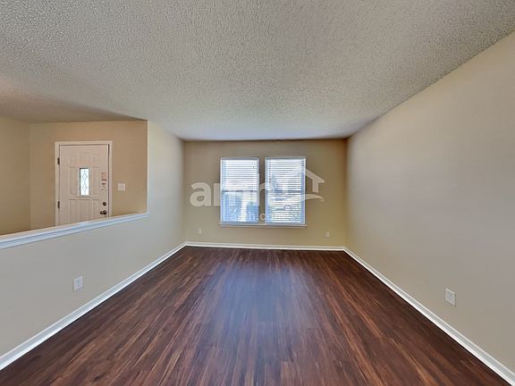 5th image of 10407 W Waverly Dr