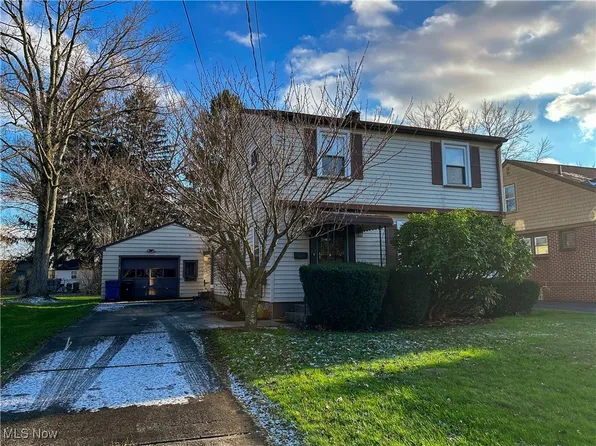 64 Helen Ave, Niles, OH 44446