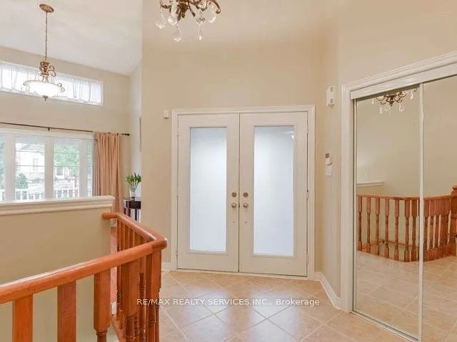 106 Pennyroyal Cres — Photo 3