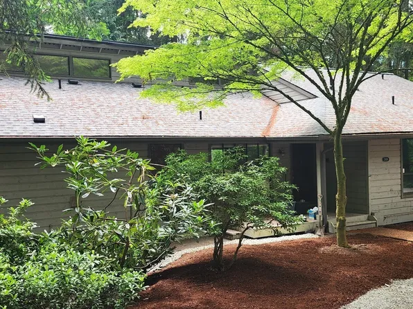 17419 151st Avenue NE, Woodinville, WA 98072