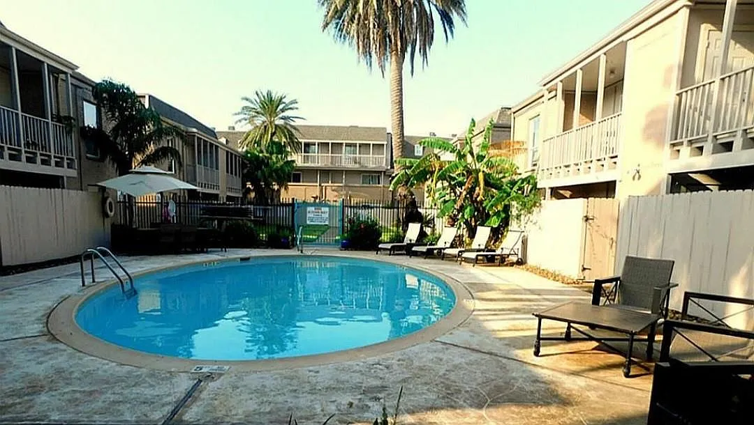 1 bed, 1.0 bath, 578 sqft, $1,200 — Photo 3