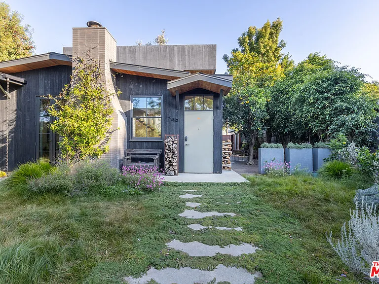 746 Marco Pl — Photo 3