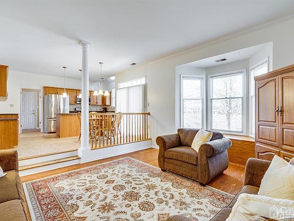 5th image of 120 Providence Blvd