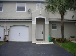 4753 Grapevine Way, Davie, FL 33331