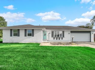 811 E Stewart Dr, Rensselaer, IN 47978