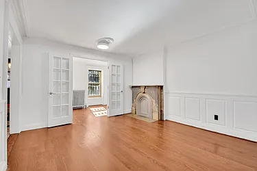 255 Monroe Street, #GARDEN