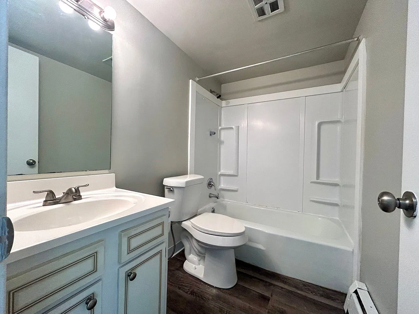1 bed, 1.0 bath, 500 sqft, $995 — Photo 4