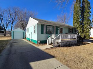 805 Pershing Blvd, Worthington, MN 56187