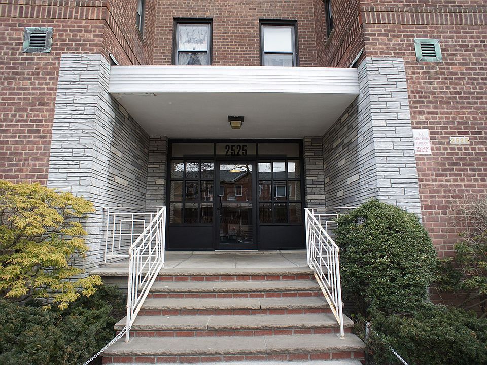1st image of 2525 W 2nd St APT 3H
