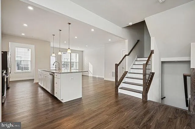 2715 Evansgreen Dr — Photo 6