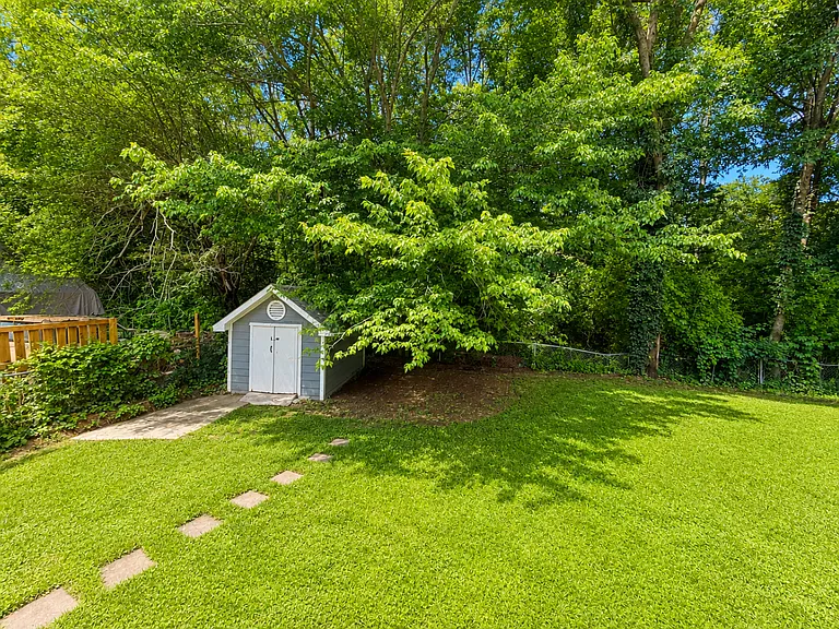 3260 Ridgecrest Dr — Photo 18
