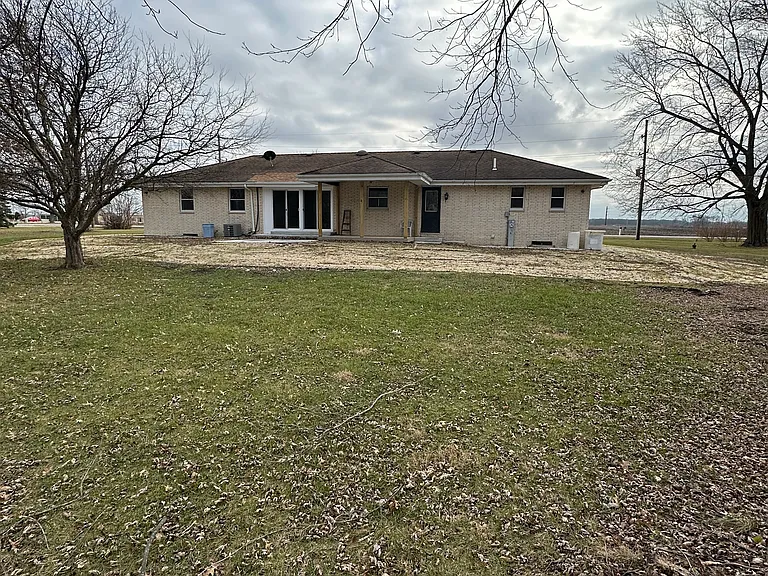 60 W Dupont Rd — Photo 12