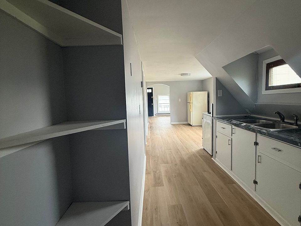 1st image of 8991 Reed Hill Rd #2