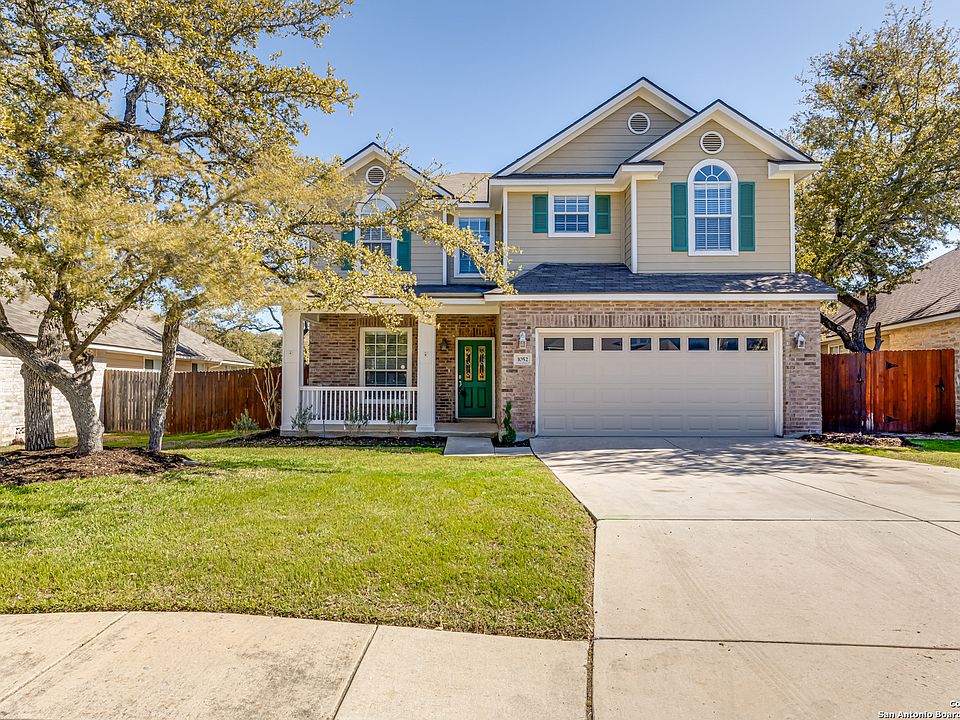 1st image of 1052 MALTESE LN