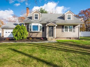 34 Irving Dr, Walpole, MA 02081