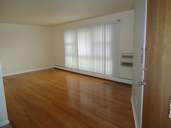 2nd image of 2309 119th St APT 6