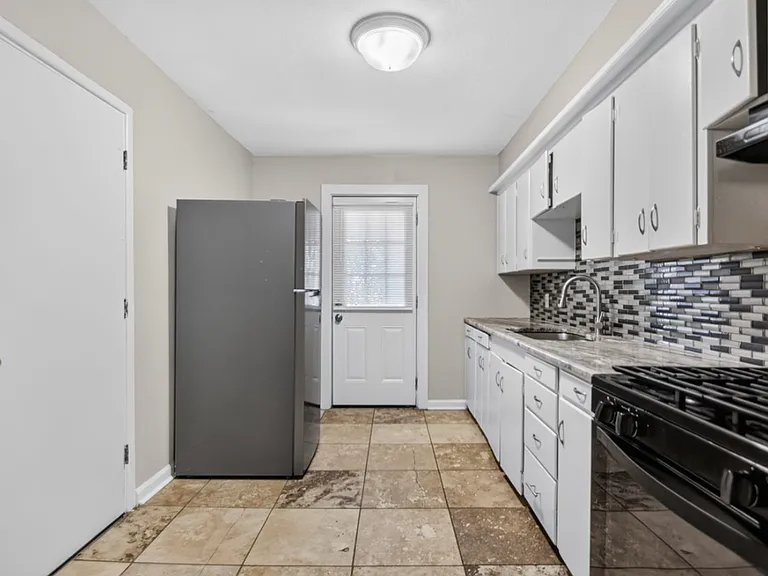 37 Purdue Cir — Photo 2