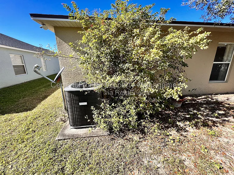 5647 Sycamore Canyon Dr — Photo 21