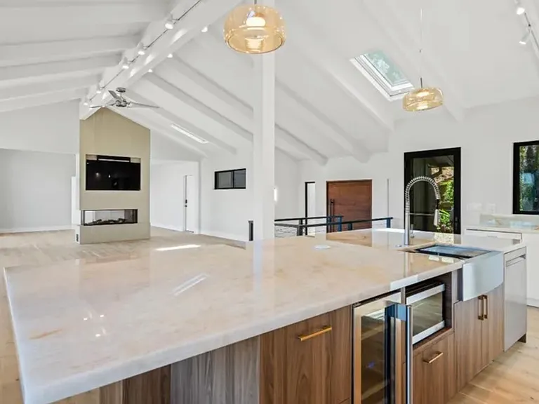 311 Grandview Ave — Photo 13