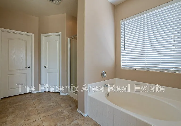 44299 W Oster Dr — Photo 21
