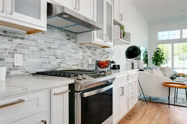 1910 Caddo St #202 — Photo 7