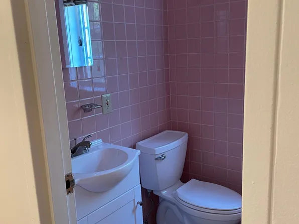 227 S Burrowes St #1, State College, PA 16801