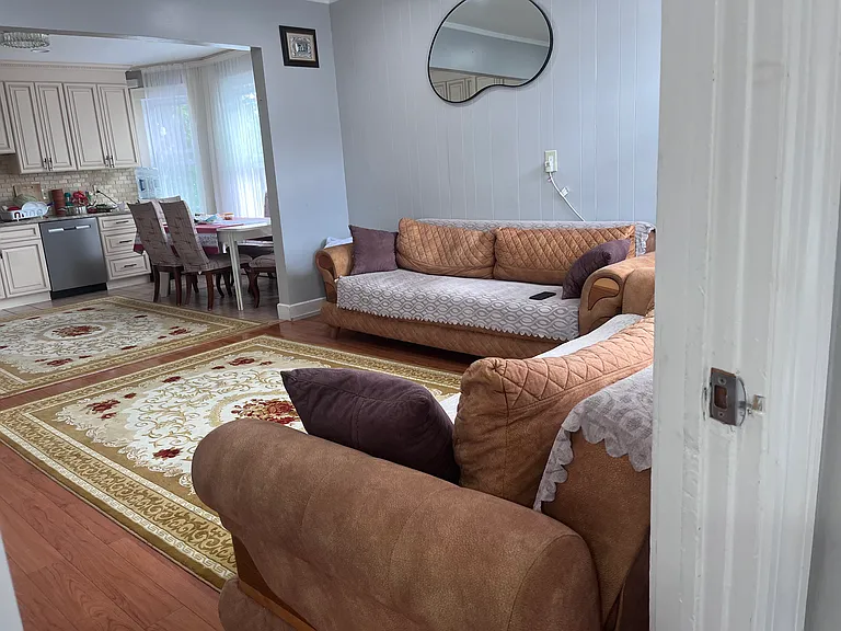 70 Westfield Ave — Photo 8