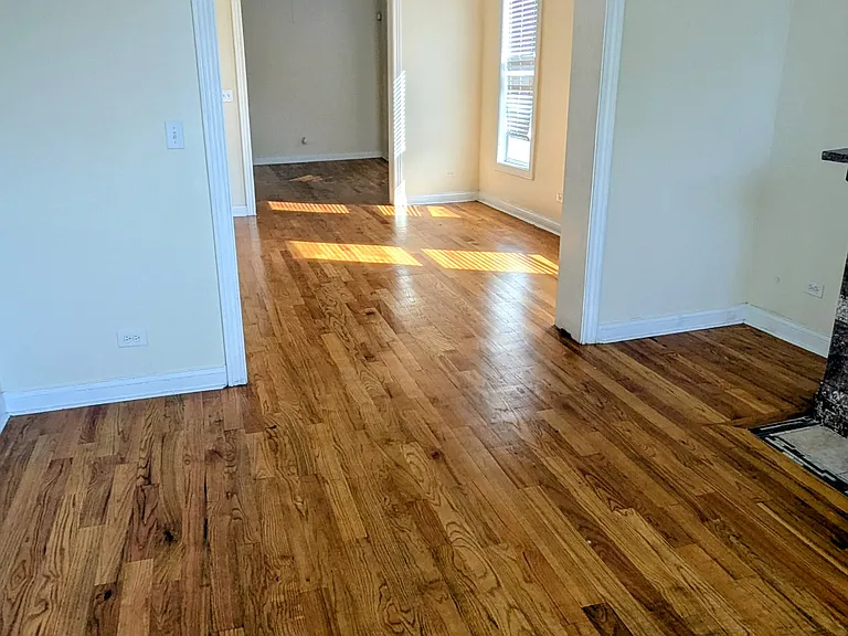 4300 S Indiana Ave #2 — Photo 5