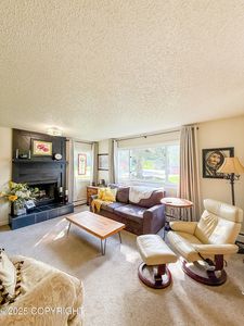 1661 Eastridge Dr APT 101, Anchorage, AK, 99501