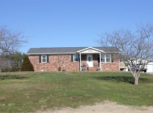 7351 State Route 973, Dunmor, KY 42339