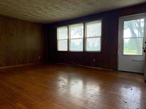 3rd image of 4418 Filby Rd