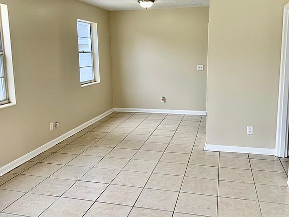4th image of 9411 Culpeper Ave