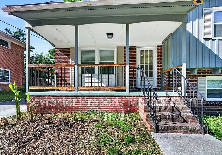 1821 W Meadowview Rd — Photo 38