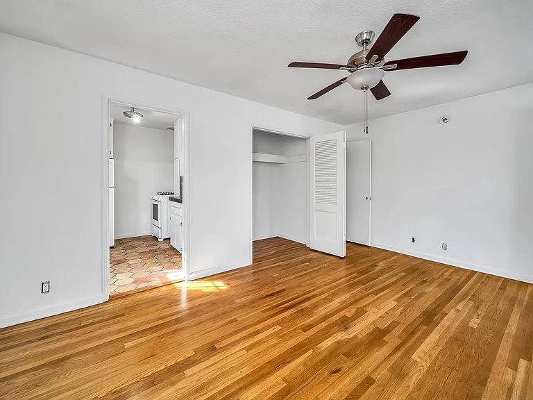 4147 Lockland Pl #1 — Photo 4