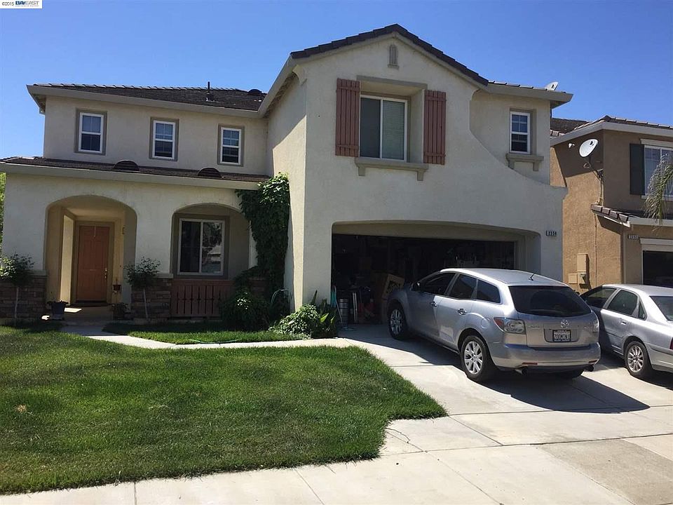 1st image of 2358 Cambridge Dr