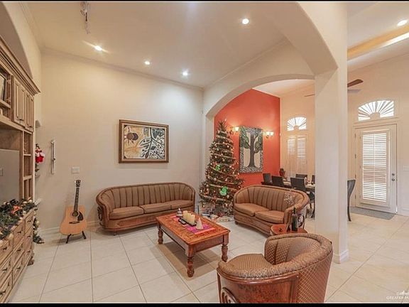 5th image of 2715 Hylton Ave