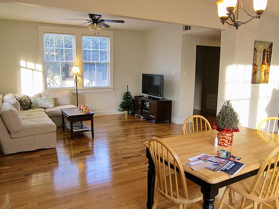 4th image of 4211 Vincennes Pl