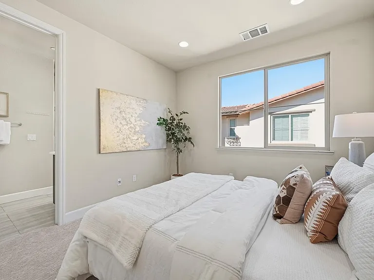 375 Santa Diana Ter — Photo 23