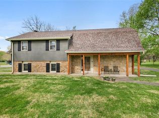 1012 S Main Rd, Independence, MO 64056